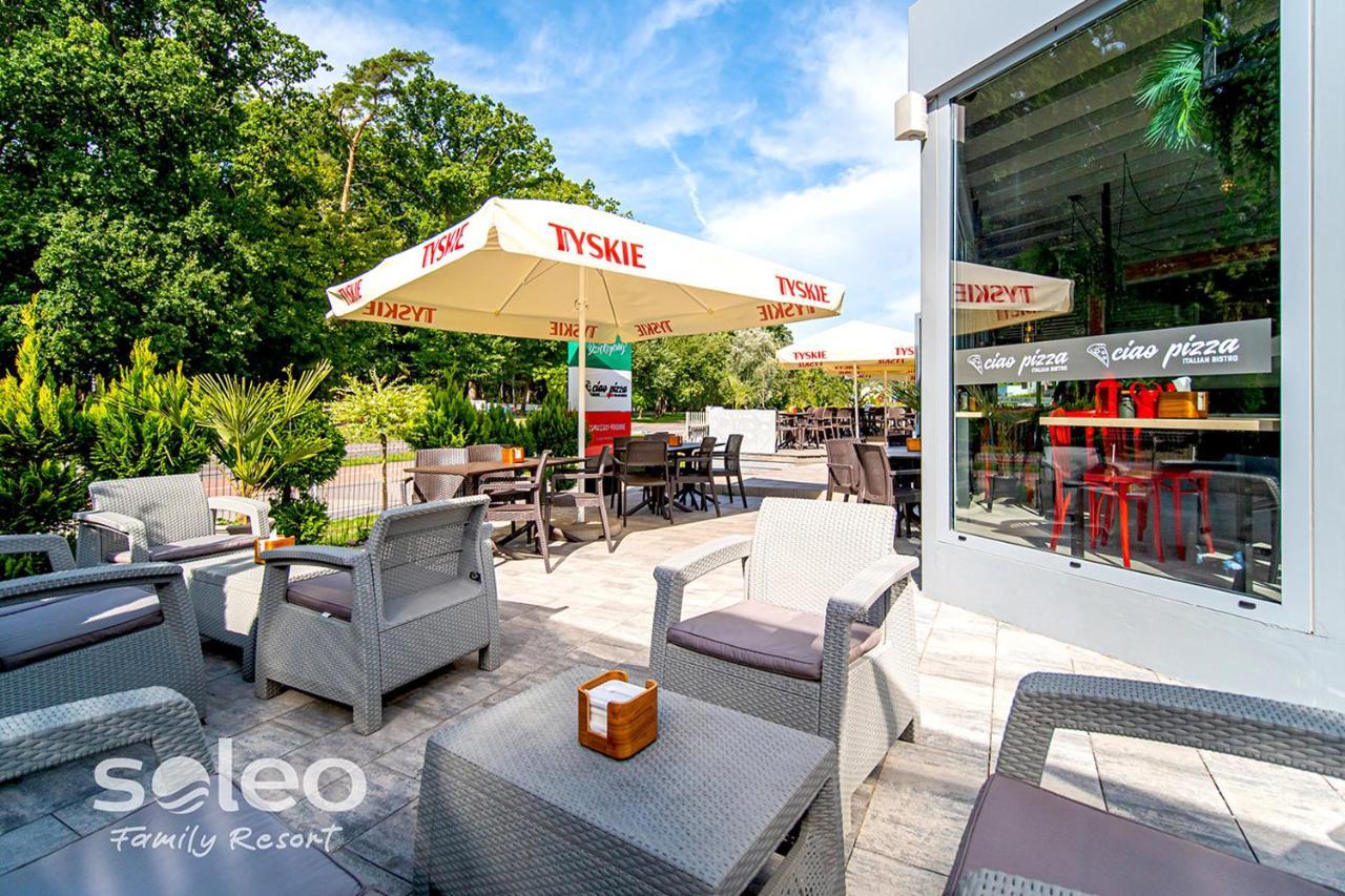 Soleo Family Resort - Domki 3 Min Od Morza - 3 Baseny, 4 Jacuzzi, Sauna, Animacje, Malpi Gaj, 3 Sale Zabaw, 4 Place Zabaw, 2 Restauracje Rewal Eksteriør billede